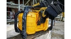 Radio de chantier sans fil DeWALT DCR029 / DCR029-QW -DeWALT Soldes 2022 69cf1bf16d89ef97e2e903fefdfc0680
