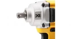 Clé à choc sans fil DeWalt DCF894P2 - Clé à choc Li-Ion 18V (machine seule) dans TSTAK - 1/2" - 447 Nm - DCF894NT-XJ -DeWALT Soldes 2022 84a6d78897935b1f03f139030c79cd99