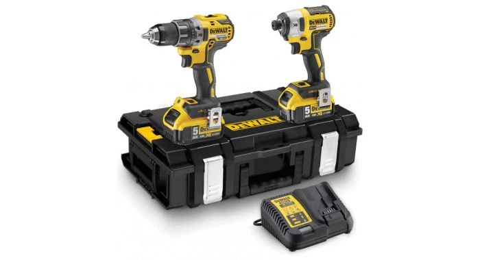 Pack outils sans fil DeWalt DCK266P2 Perceuse visseuse à percussion (DCD796) & Visseuse à chocs (DCF887) à batteries 18V Li-Ion combiset (2x batterie 5,0Ah) dans coffret - DCK266P2-QW 3 Pack outils sans fil DeWalt DCK266P2 Perceuse visseuse à percussion (DCD796) & Visseuse à chocs (DCF887) à batteries 18V Li-Ion combiset (2x batterie 5,0Ah) dans coffret - DCK266P2-QW